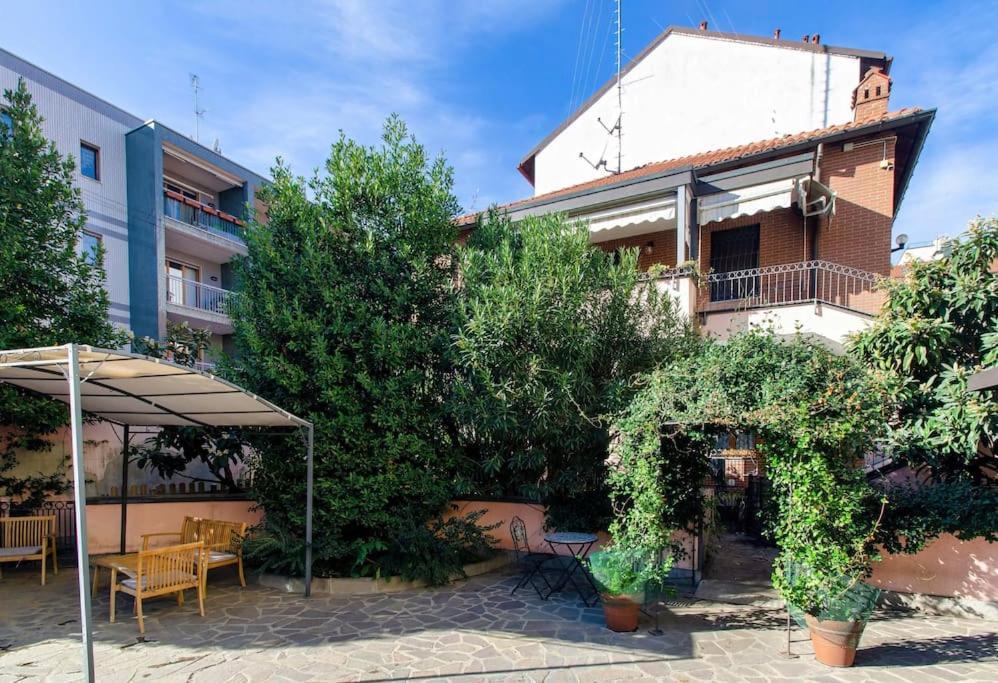 Un Insospettabile Angolo Verde In Citta Appartement Milaan Buitenkant foto