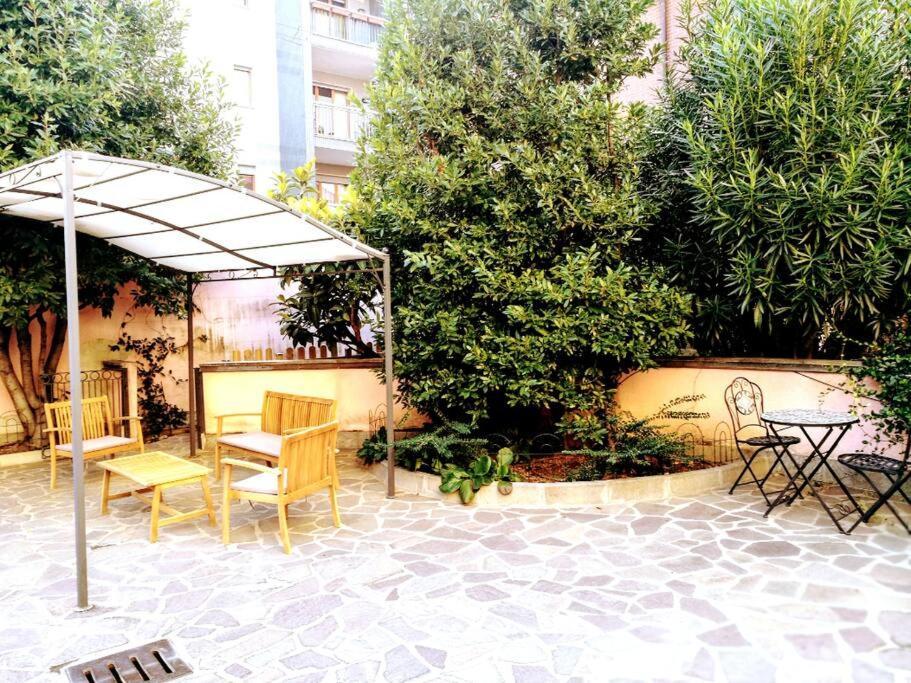 Un Insospettabile Angolo Verde In Citta Appartement Milaan Buitenkant foto