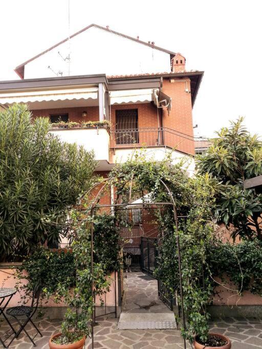 Un Insospettabile Angolo Verde In Citta Appartement Milaan Buitenkant foto